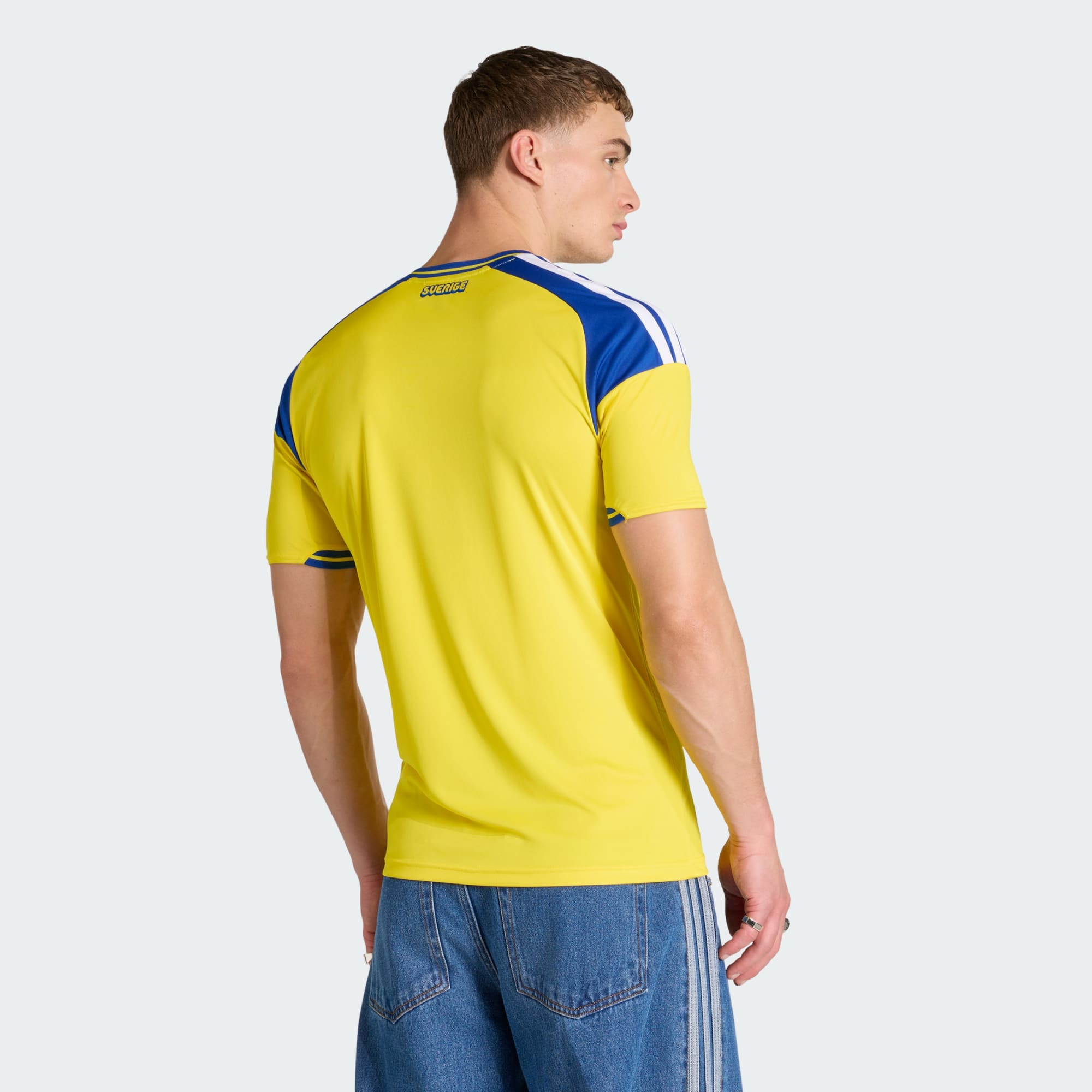 Sweden 26 Home Jersey